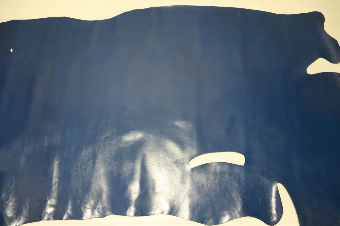 ds52円!新入荷!アニリン仕上げ ヌメ革 サファイア 270ds