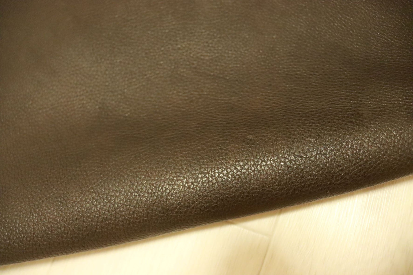 ds75円!新入荷!トスカーナ ショルダー モチモチシュリンク加工 チャコールブラック ヌメ革 160ds