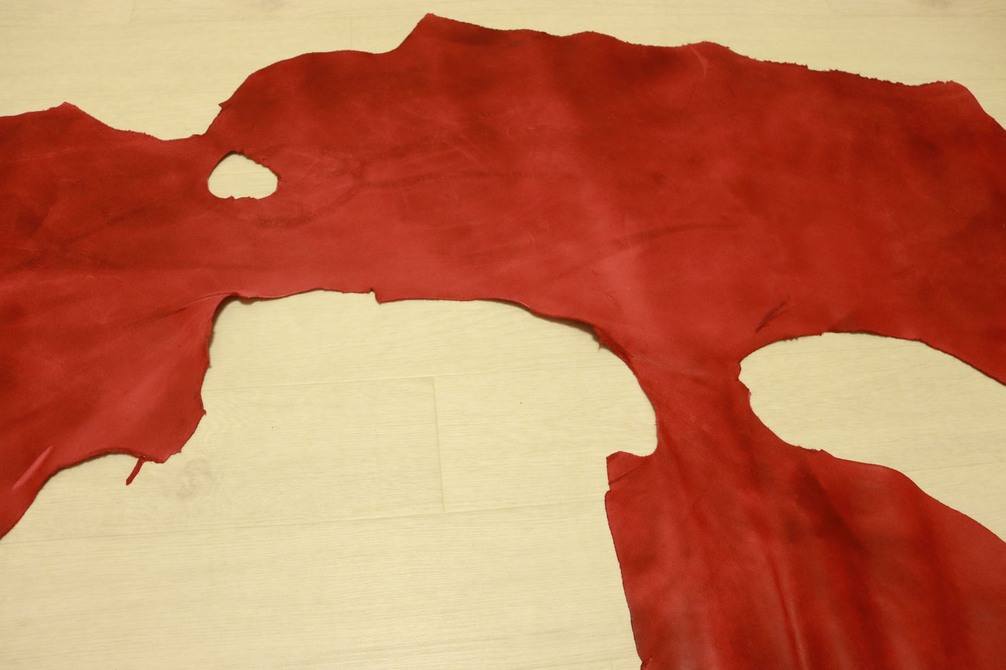 ds38円!新入荷!エジプトレザー エキゾチック ラクダ革 プルアップ ヌメ革 レッド 90ds