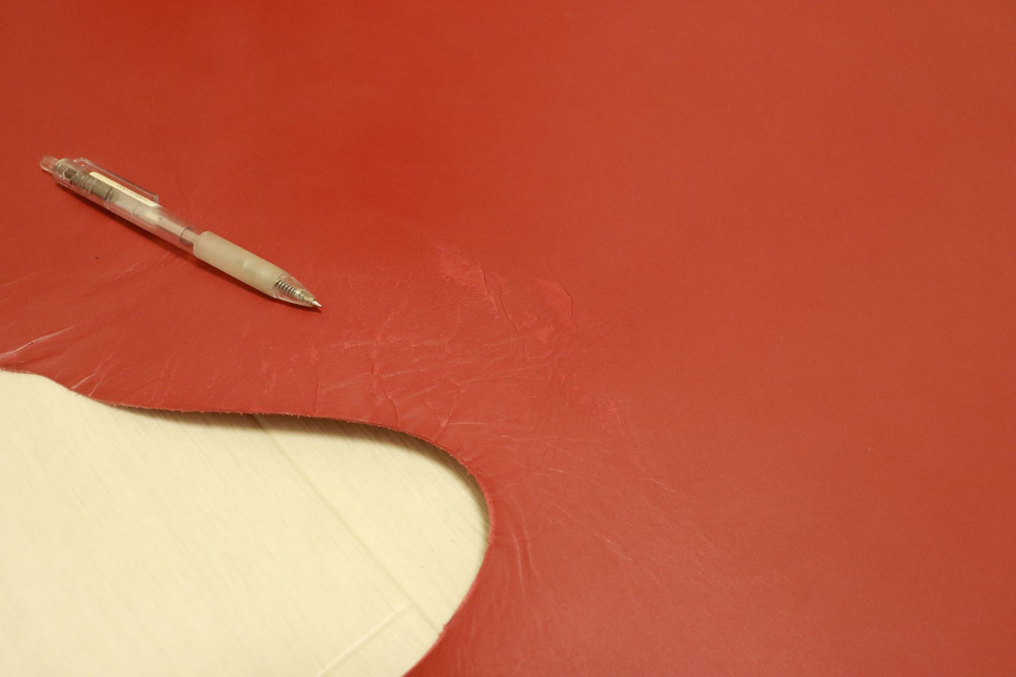 ds63円!トスカーナ セミアニリン 厚手ヌメ キップ ワインレッド 150ds