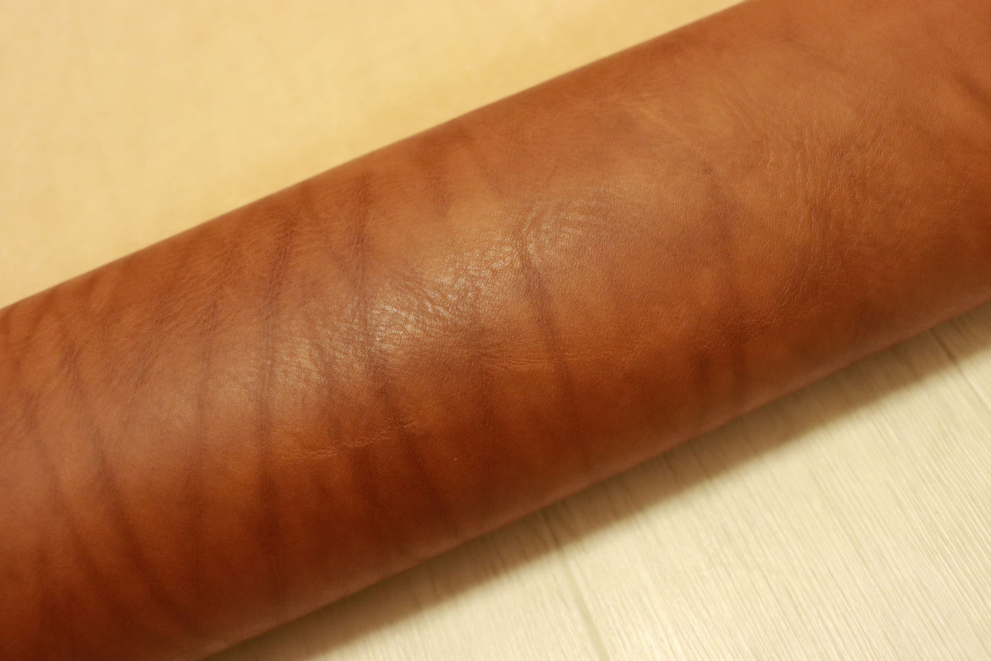 ds72円!新入荷!上質!キャメルブラウン ショルダー アンチック加工 ヌメ革 172ds