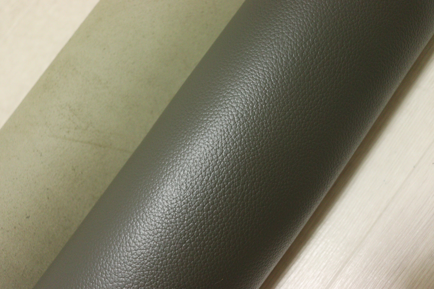 ds28円！新入荷！顔料仕上げ　カーキ　シボ型押し　230ds