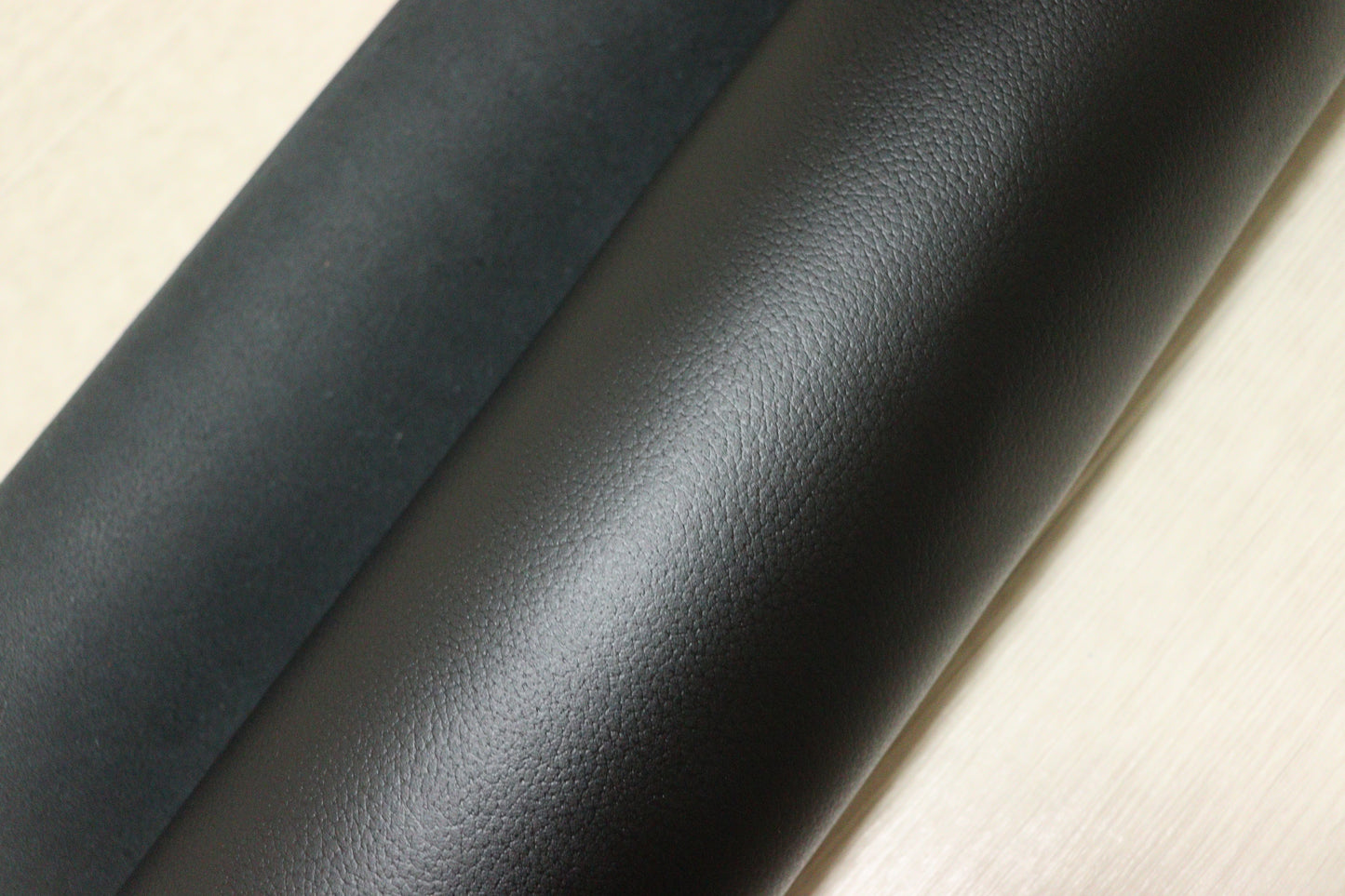ds28円！新入荷！顔料仕上げ　ブラック　シボ型押し　230ds