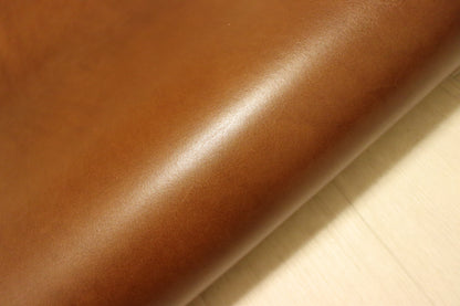 ds75円！イタリアンレザー 厚手オイルヌメ ショルダー TAN 染料仕上げ 137ds