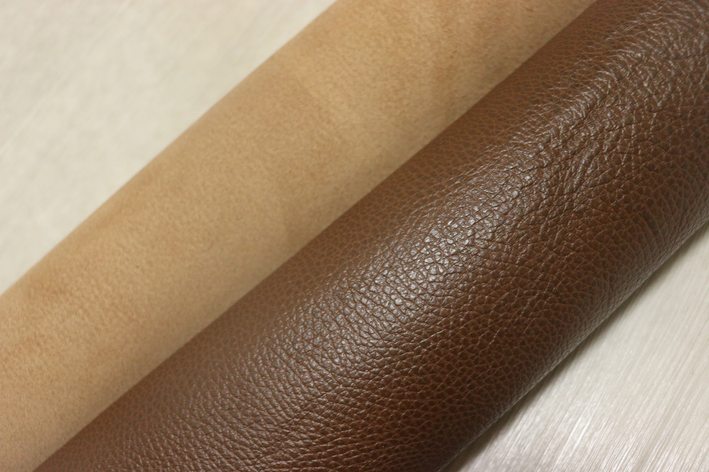 ds38円！新入荷！イタリアンレザー　やや訳あり　シボ型押し　チョコブラウン　175ds