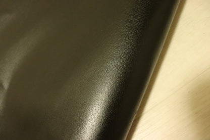 ds25円！新入荷！豚革　スムース加工　ブラック　160ds