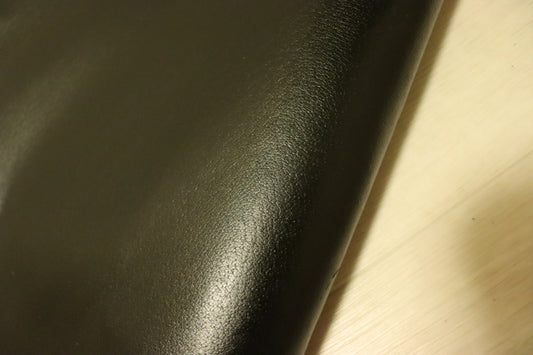 ds25円！新入荷！豚革　スムース加工　ブラック　137ds