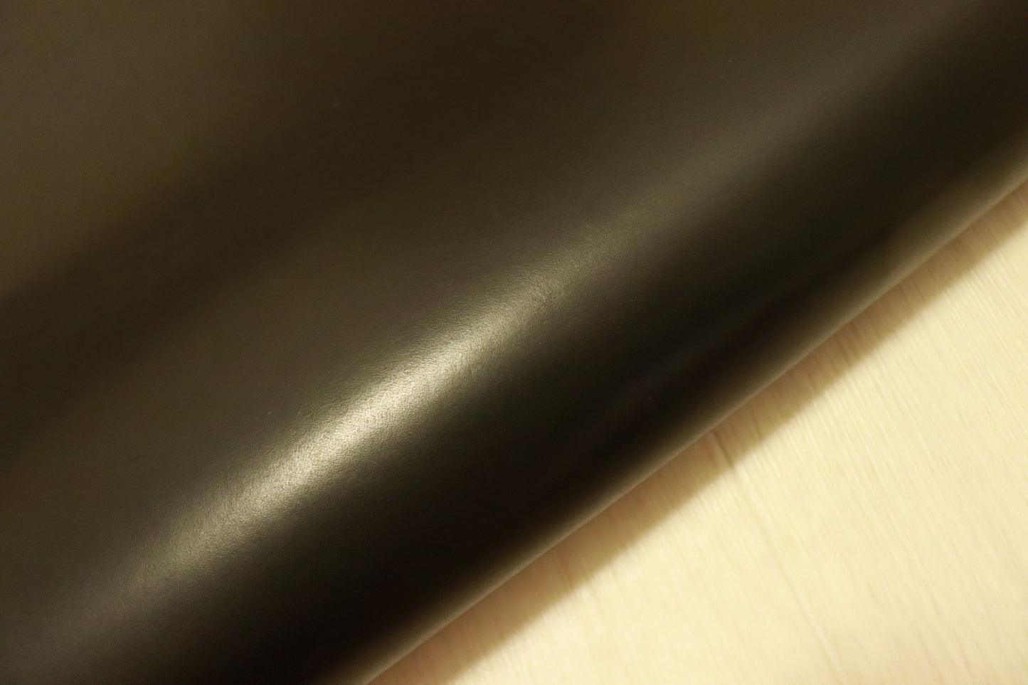 ds75円！新入荷！上質！アニリン仕上げ　ショルダー　ブラック　ヌメ革　160ds