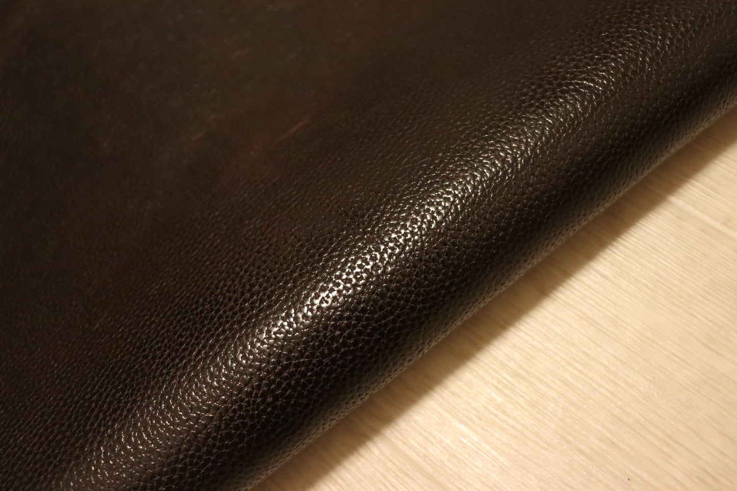 ds72円！イタリアンレザー　オイルヌメ　ショルダー　ヴィンテージ　シボ型押し　123ds