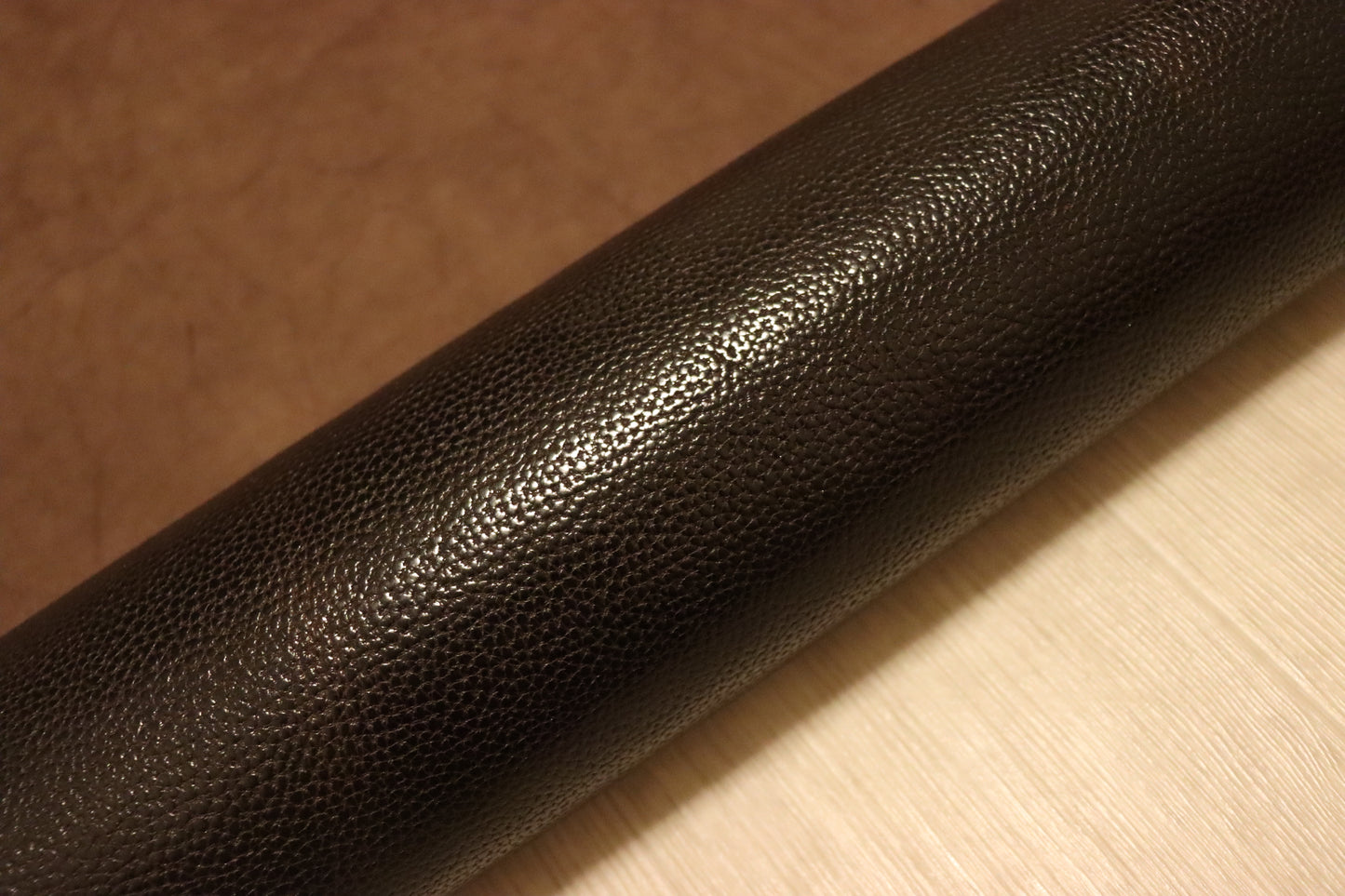 ds72円！イタリアンレザー　オイルヌメ　ショルダー　ヴィンテージ　シボ型押し　123ds