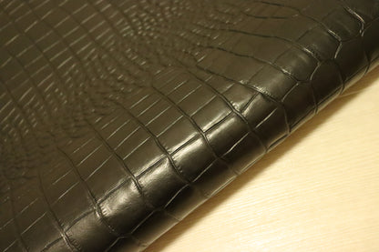 ds72円！イタリアンレザー　オイルヌメ　ショルダー　クロコ型押し　ブラック　130ds