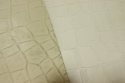 ds28円！訳あり　クラフトの定番！白なめし　クロコ型押し　153ds