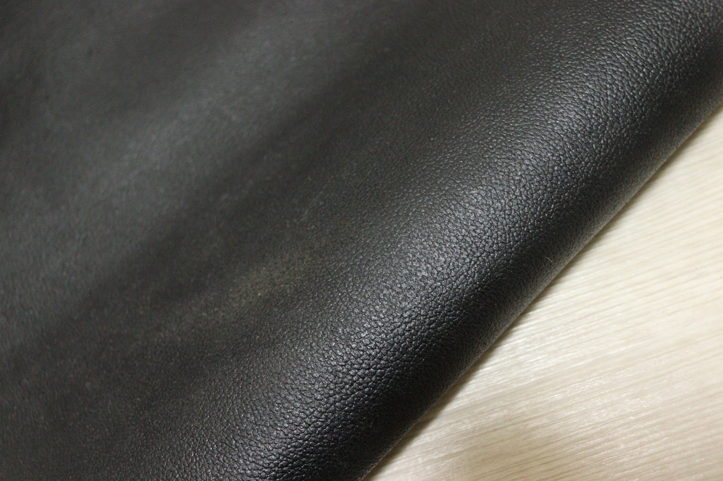 ds20円！新入荷！床ヌメ　シボ型押し　ブラック　90ds