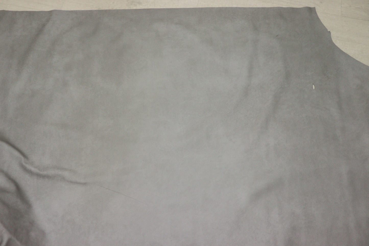 ds28円！イタリアンレザー　もちもち　アンチック加工　アイスグレー　287ds