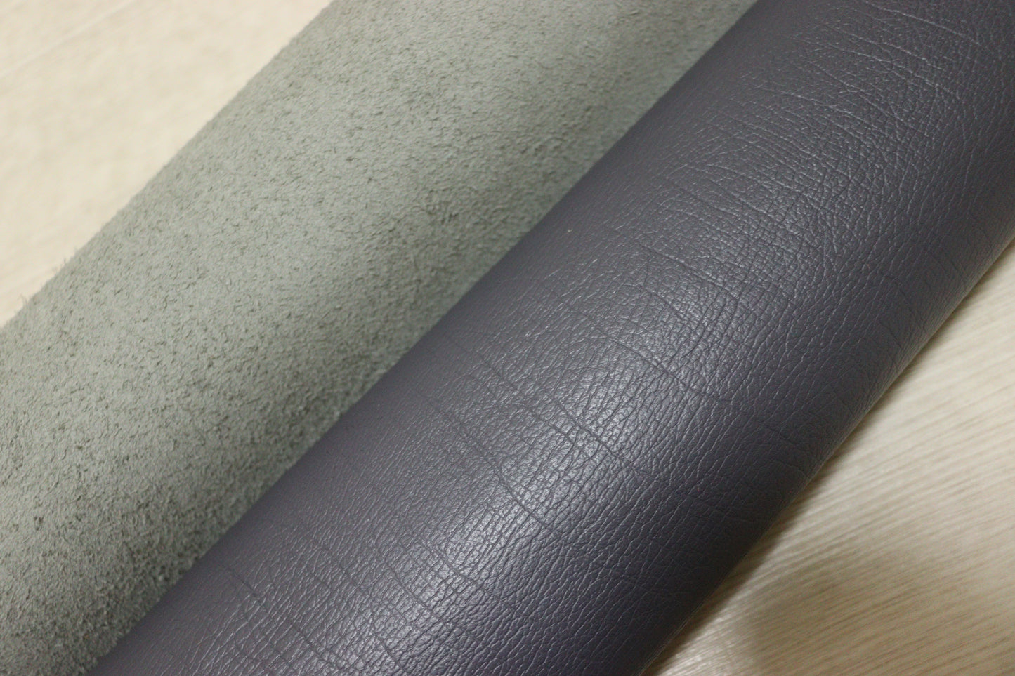 ds28円！新入荷！顔料仕上げ　バッファロー型押し　グレー系　259ds