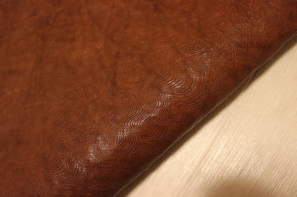 ds72円！イタリアンレザー　ショルダー　ヌメ革　ペイズリー調エンボス　95ds