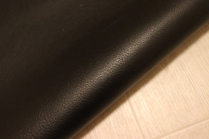 ds70円！イタリアンレザー　ショルダー　ブラック　シュリンク加工　ヌメ革　150ds