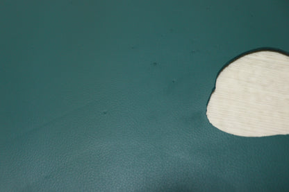 ds22円！ 新入荷！訳あり　顔料仕上げ　ピーコックグリーン　シボ型押し　200ds