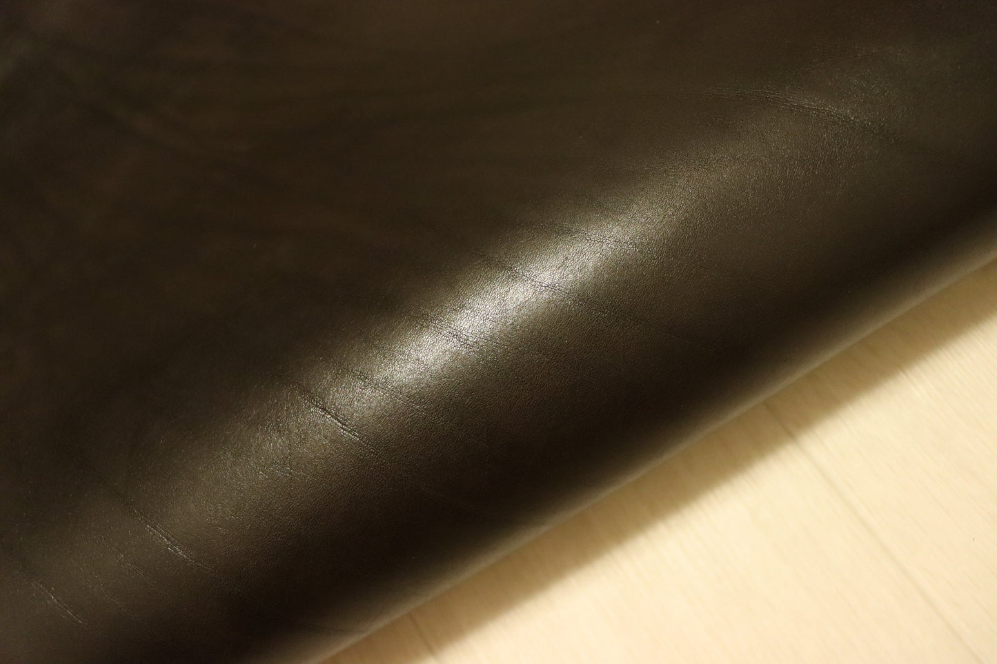 ds75円！ 新入荷！上質！ブラック　オイルヌメ　極厚ショルダー 159ds