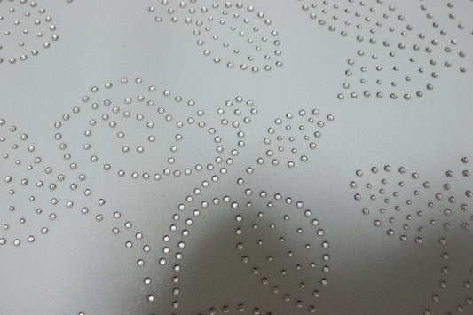 ds30円！新入荷！イタリアンレザー　エンボス加工　オフホワイト　176ds