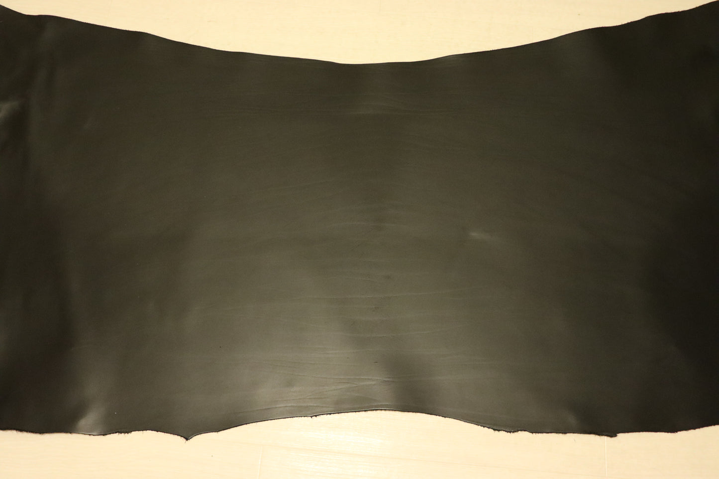 ds75円！  新入荷！上質！ブラック　オイルヌメ　ショルダー 130ds