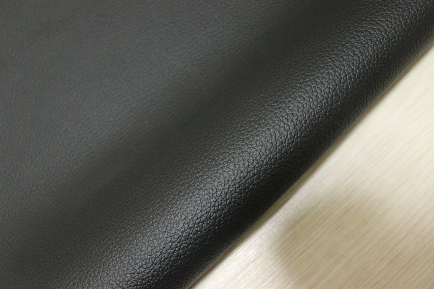 DS28円！新入荷！顔料仕上げ　もちもち　ブラック　シボ型押し　220DS