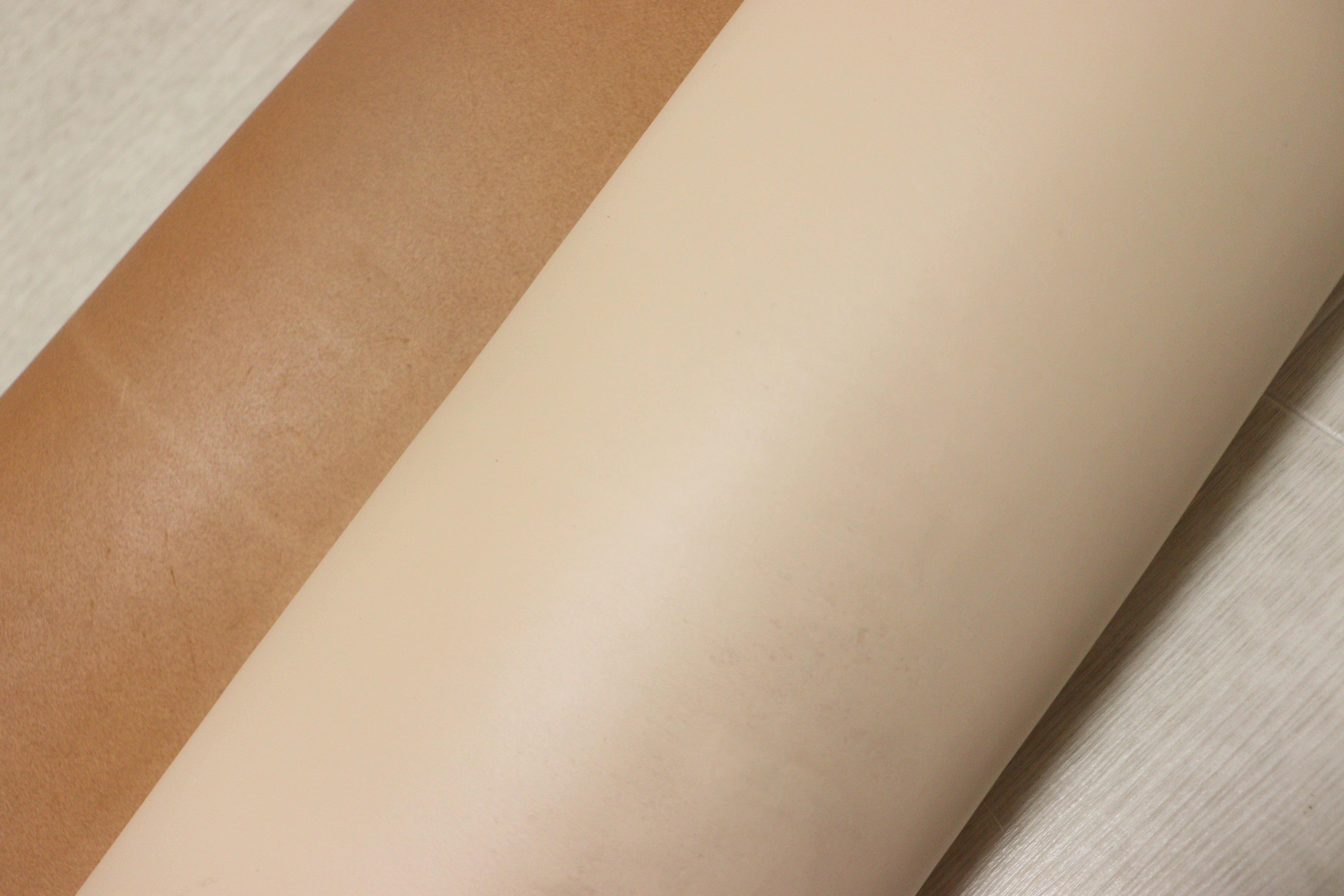 ds70円！新入荷!ITALPEL セミアニリン ベージュ ヌメ革 150ds