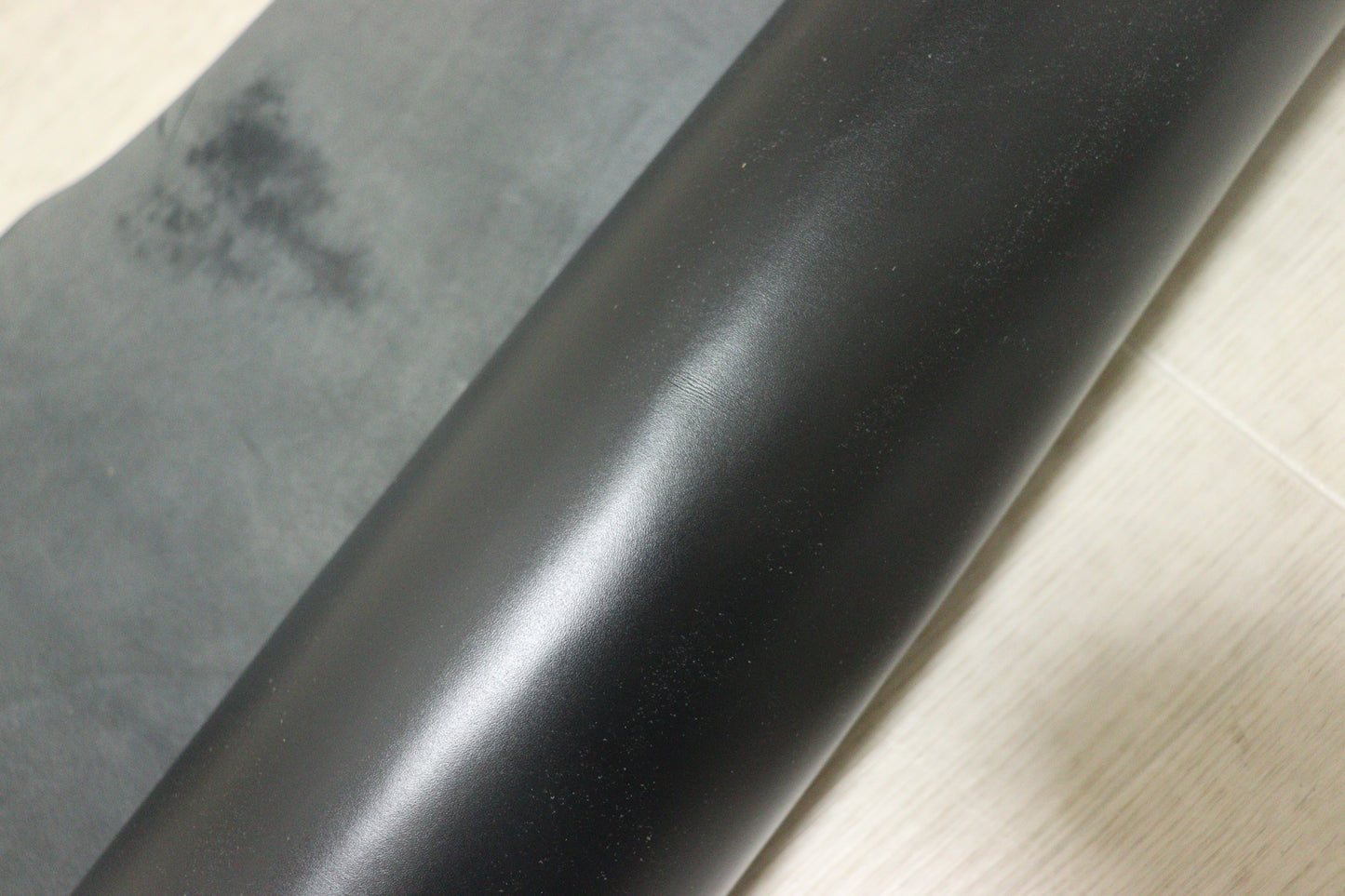 ds28円！新入荷！カーフスキン　セミアニリン　ブラック　115ds