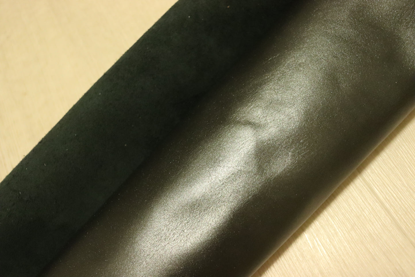 ds25円！新入荷!ブラックシルバー　ハギレ　スムース加工　155ds