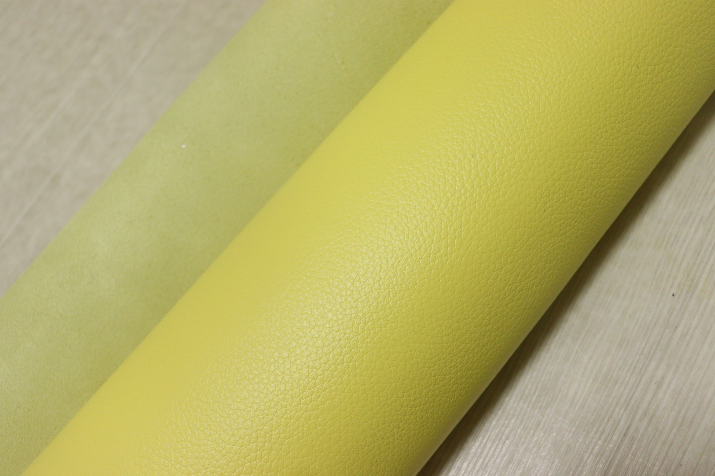 ds28円！新入荷！顔料仕上げ　シボ型押し　イエロー　200ds