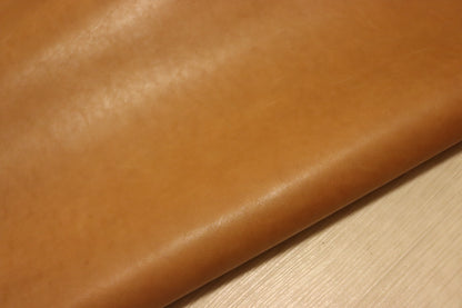 ds60円！イタリアンレザー　TAN　スムース加工　キップ　ヌメ革　117ds