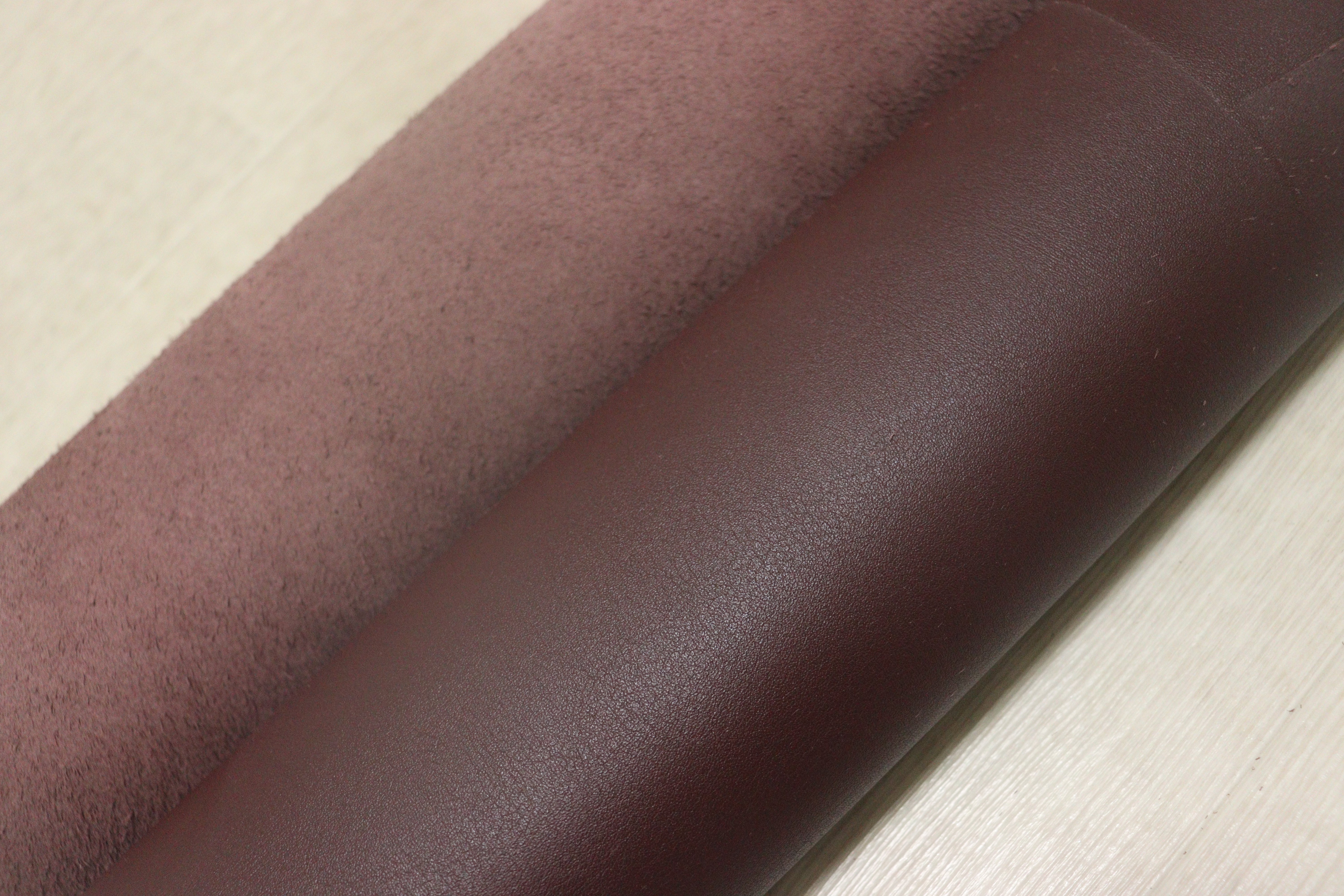 ●ヌメ革●タンニン鞣し/バッファロー●112ds●上質/BLACK● ds53円！[キャメルブラウン]ワイルドな作品に！ ○ヌメ革○タンニン鞣し&frasl;牛革○112ds○一級品&frasl;ブルー&frasl;即決価格 レザークラフト・革販売のニシカワレザー バッファロー タンニン鞣し レザークラフト用革材料専門店