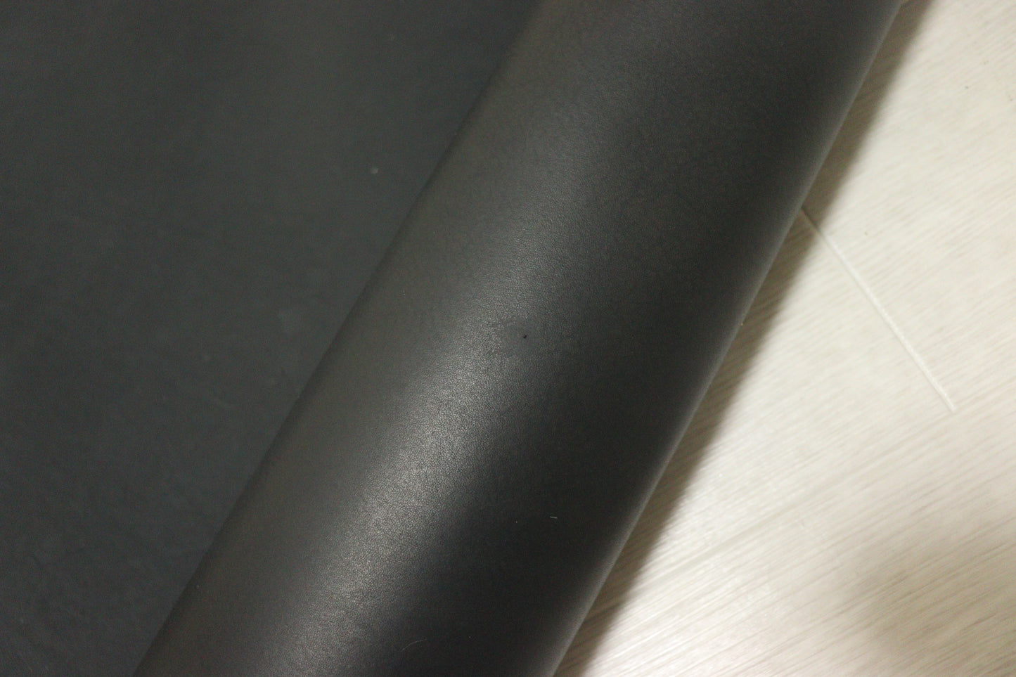 ds70円！イタリアンレザー　ショルダー　オイルヌメ　ブラック　148ds