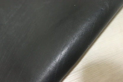 ds45円！イタリアンレザー　オイルヌメ　ブラック　ナッパ　140ds