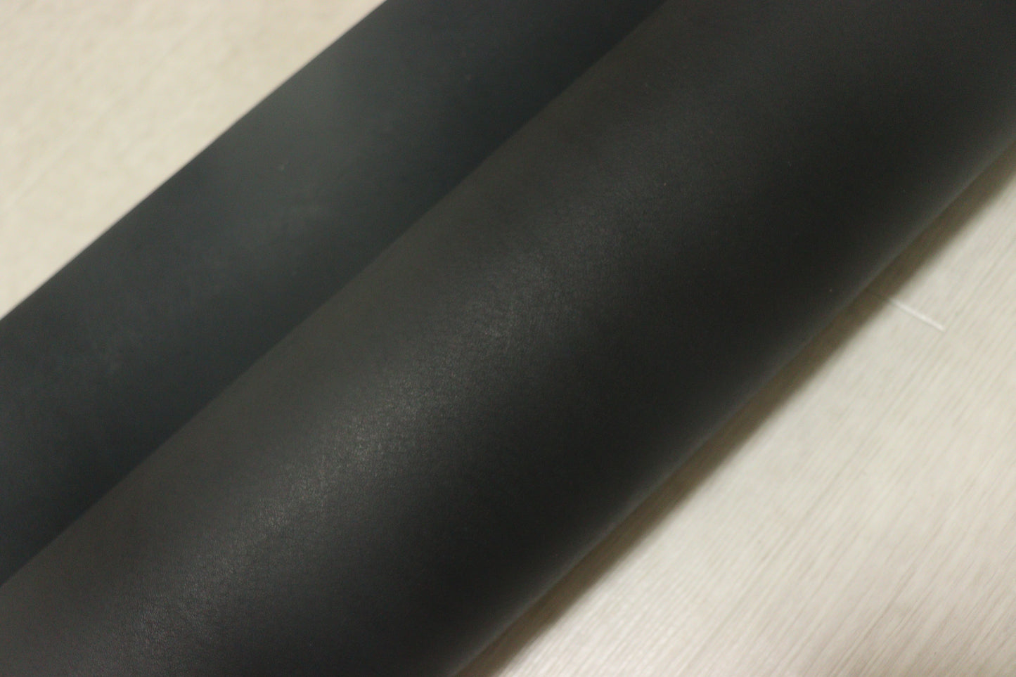 ds75円！イタリアンレザー　ショルダー　オイルヌメ　ブラック　132ds