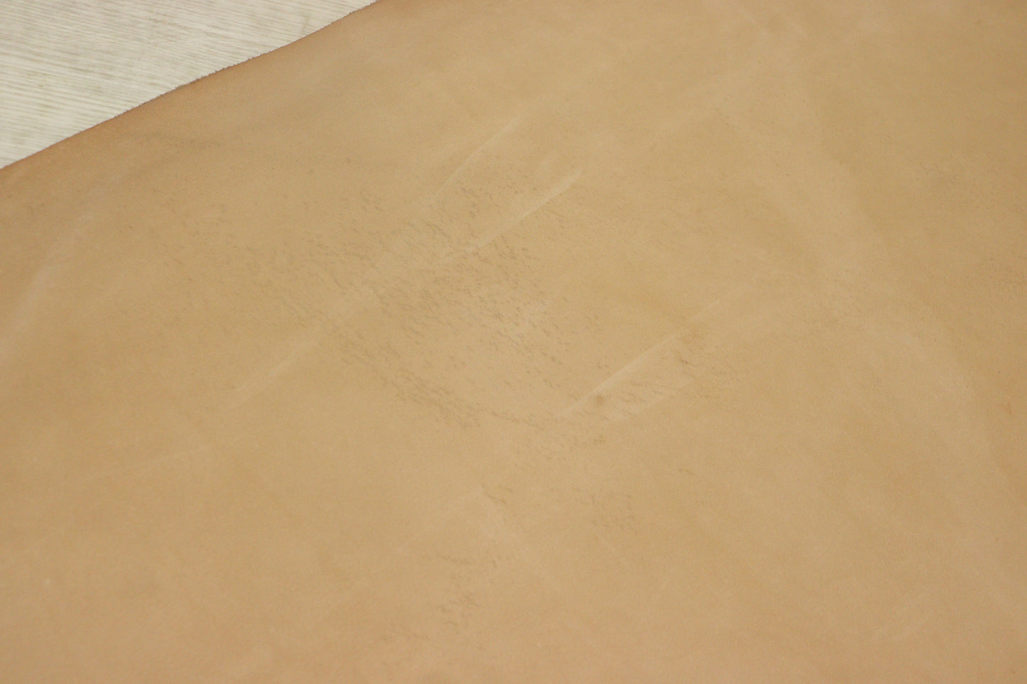 ds32円！訳あり　イタリアンレザー　オイルヌメ　生成り　キップ　116ds