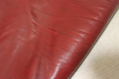 ds28円！訳あり　絞り加工　レッド　アニリン仕上げ　ヌメ革　163ds