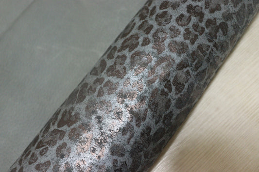 ds30円！新入荷！ヒョウ柄プリント　メタリックグレー　100ds