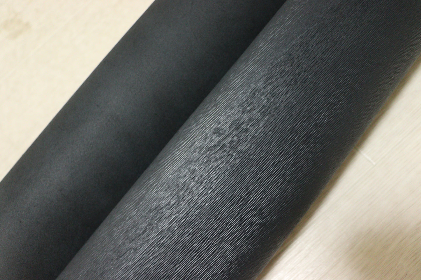 ds28円！新入荷！顔料仕上げ　ネイビー　ミズシボ型押し　250ds