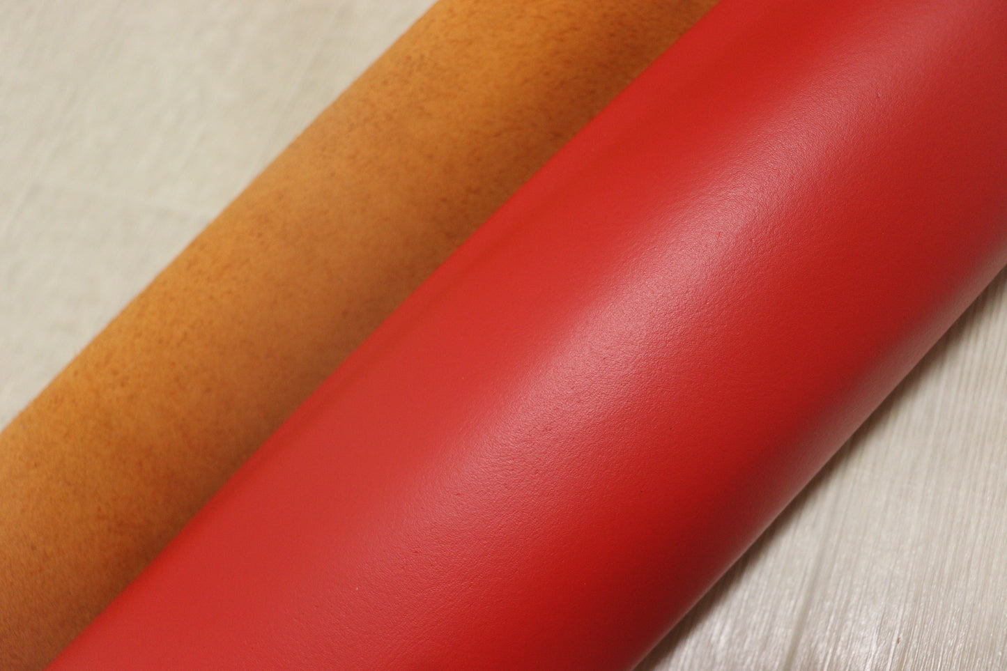 ds25円！新入荷！姫路レザー　顔料仕上げ　レッド　200ds
