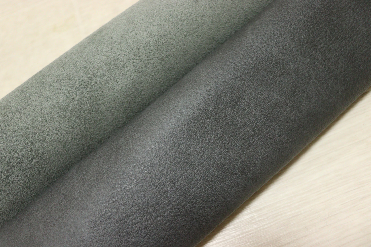 ds28円！新入荷！イタリアンレザー　ムラ染加工　グレー　269ds