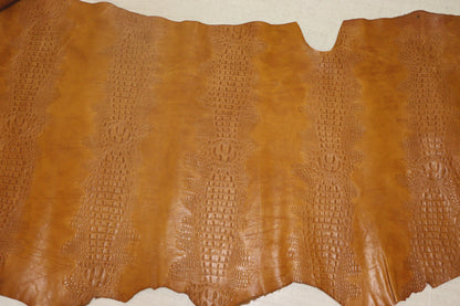 ds70円！イタリアンレザー　ショルダー　ヌメ革　背ワニ型押し　キャメル　147ds