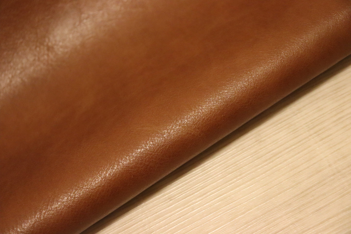 ds60円！新入荷！CONCERIA 800社　マロンブラウン　スムース加工　218ds