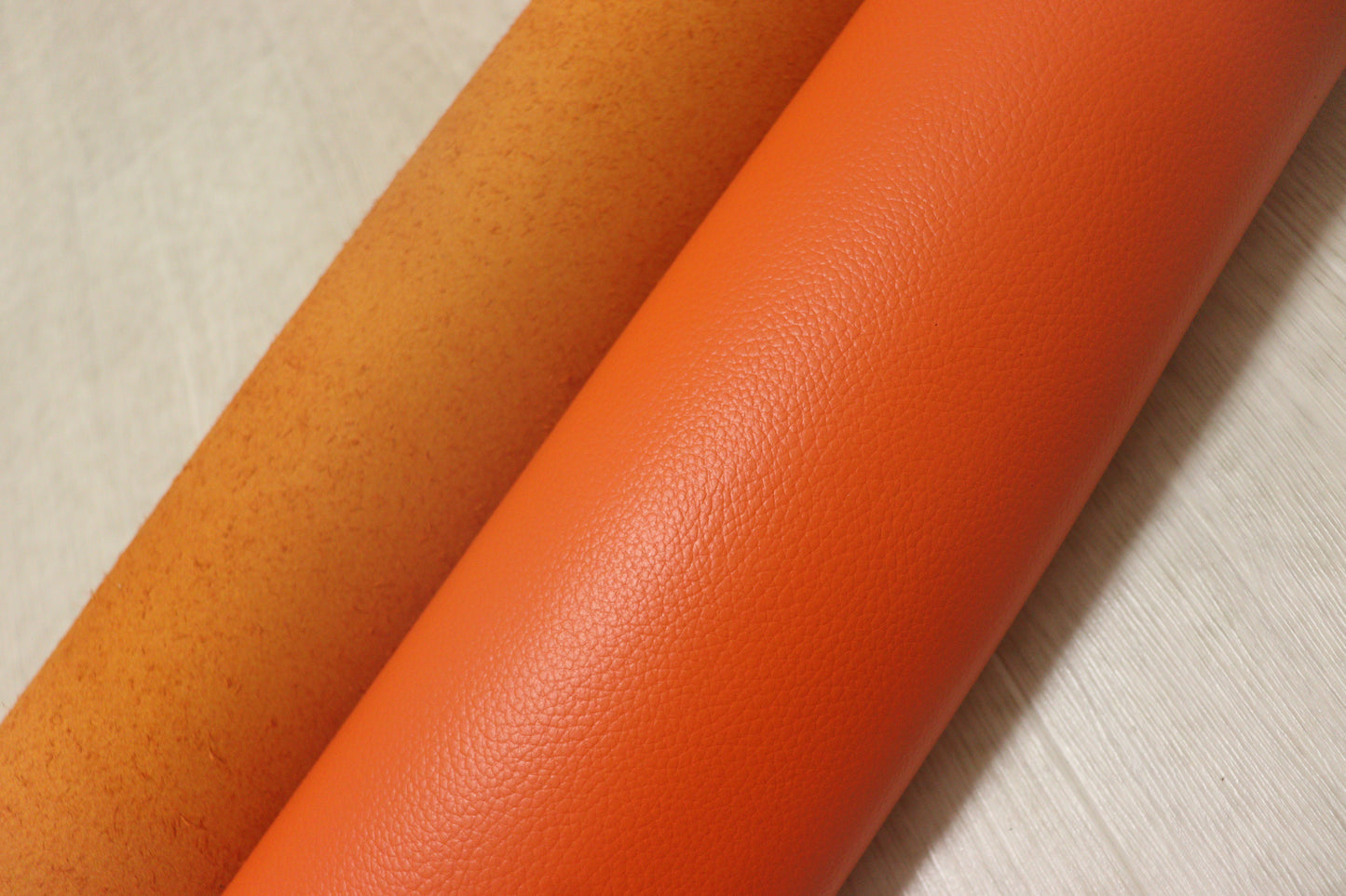 ds28円！新入荷！顔料仕上げ　シボ型押し　キャロットオレンジ　250ds