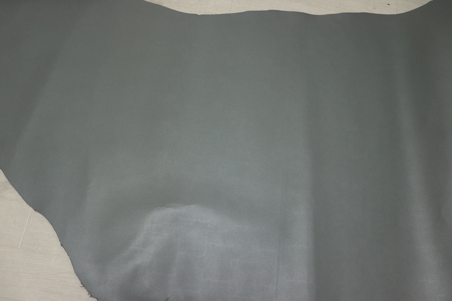 ds28円！新入荷！ライトグレー　シボ型押し　顔料仕上げ　230ds