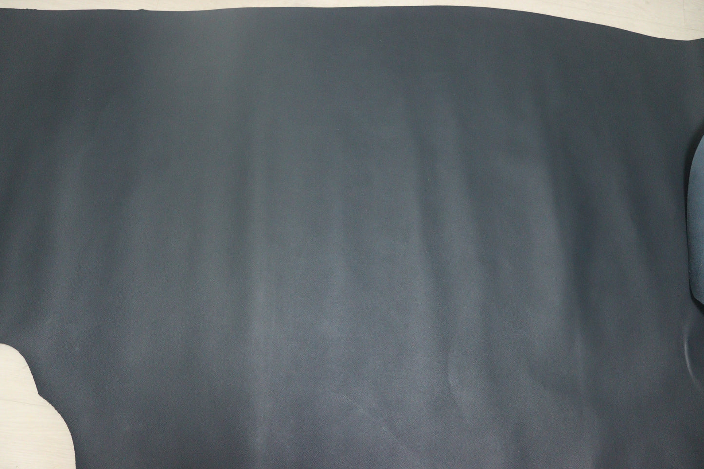 ds28円！新入荷！顔料仕上げ　ネイビー　シボ型押し　230ds