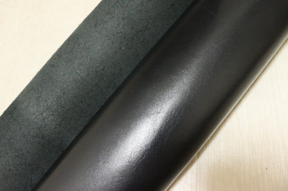 DS25円！新入荷！顔料仕上げ　中艶ブラック　スムース加工　200DS
