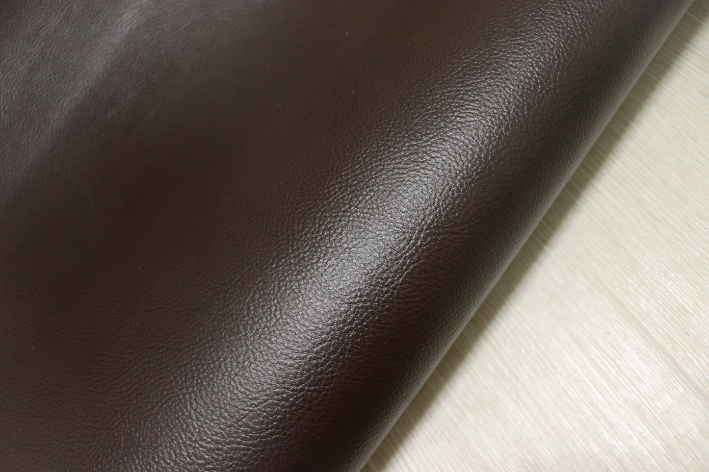 ds28円！新入荷！顔料仕上げ　シボ型押し　チョコブラウン　230ds