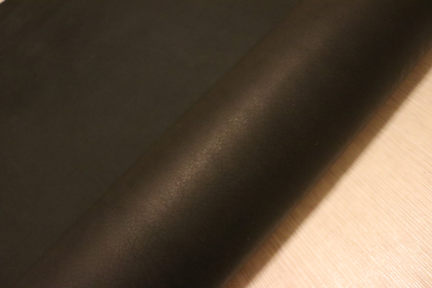 ds75円！イタリアンレザー　オイルヌメ　ショルダー　ブラック　130ds