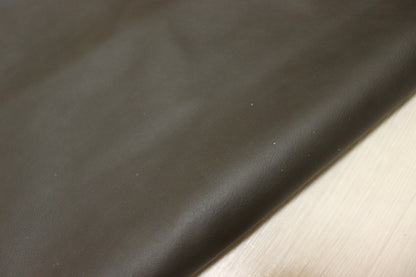 ds28円！新入荷！イタリアンレザー　オリーブ　スムース加工　272ds